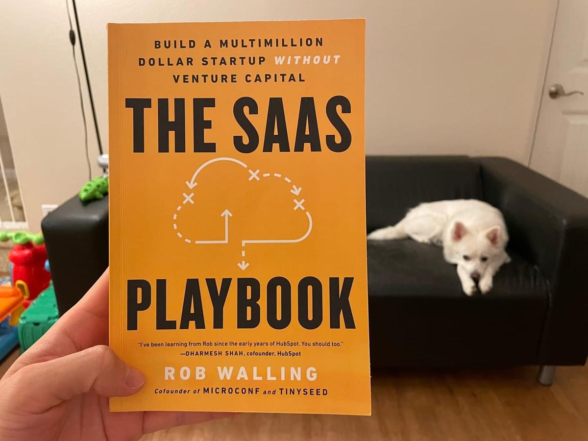 『The SaaS Playbook』 책 표지